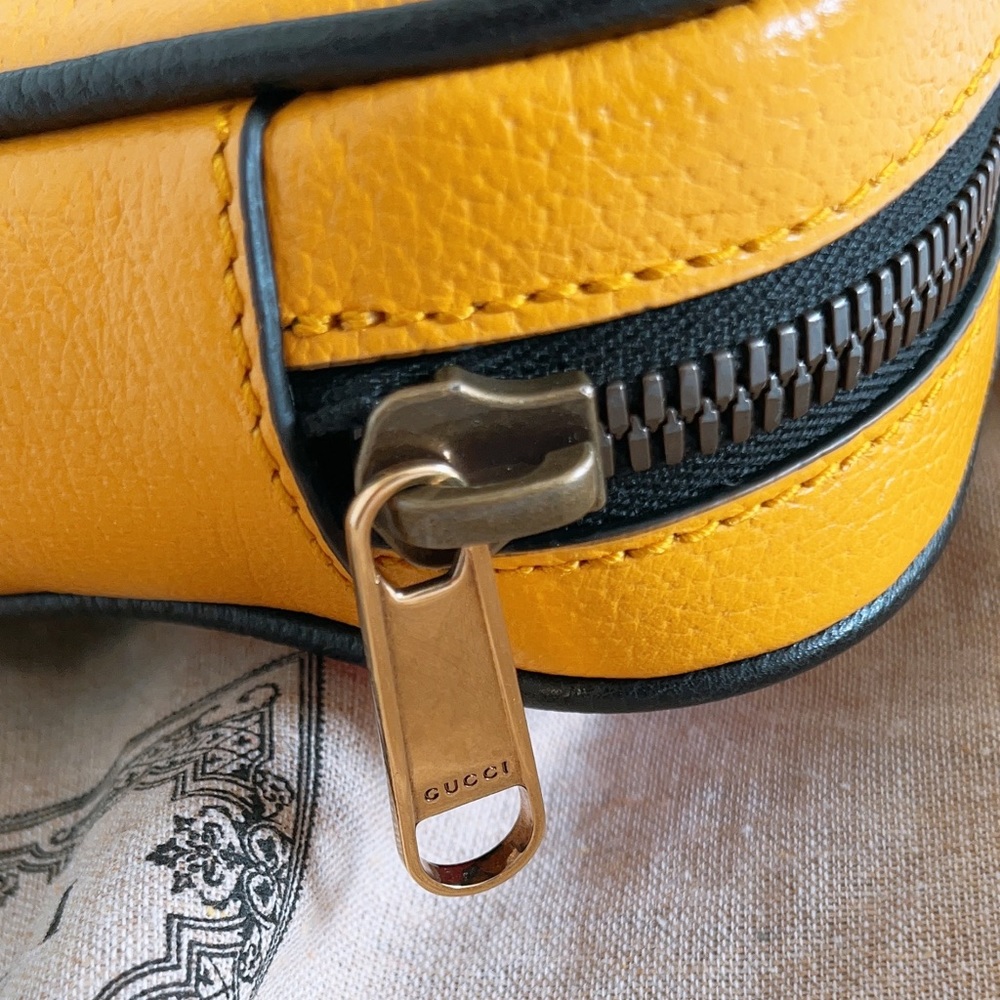 Authentic Gucci 100 Centennial music is mine yellow leather Waist bag belt bag - Picture 5 of 16